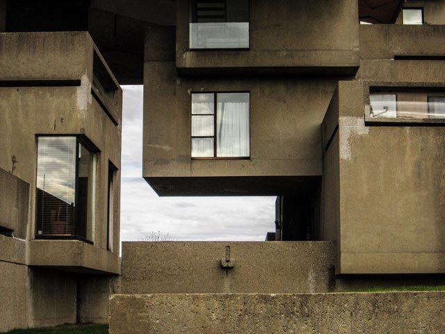 Habitat-67-11.jpg