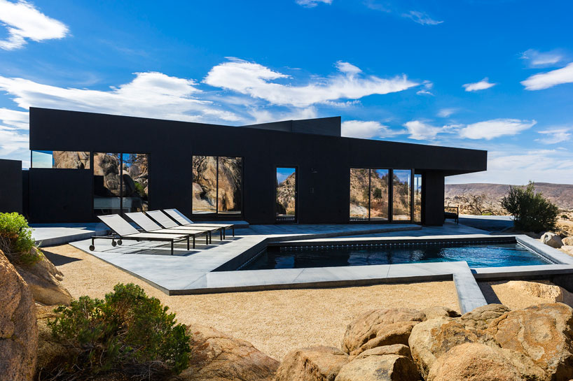 marc-atlan-oller-pejic-the-black-desert-house-designboom-04.jpg