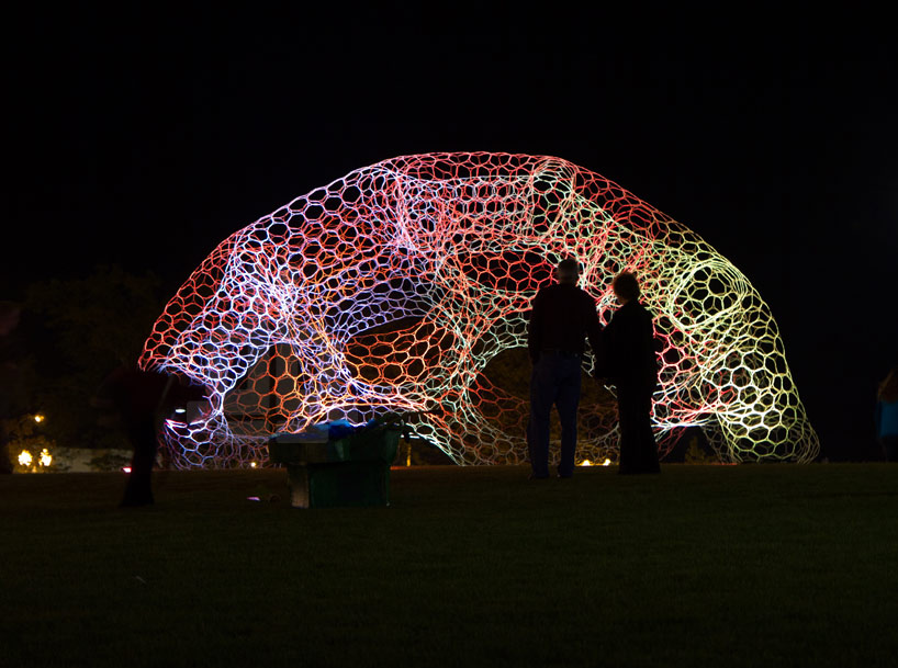 loop pH: SOL dome responsive solar-powered LED light pavilion