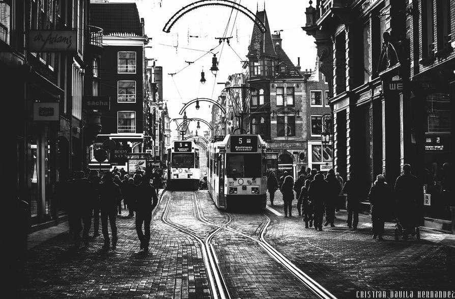 Leading lines in Amsterdam---Cristian Davila Hernandez 